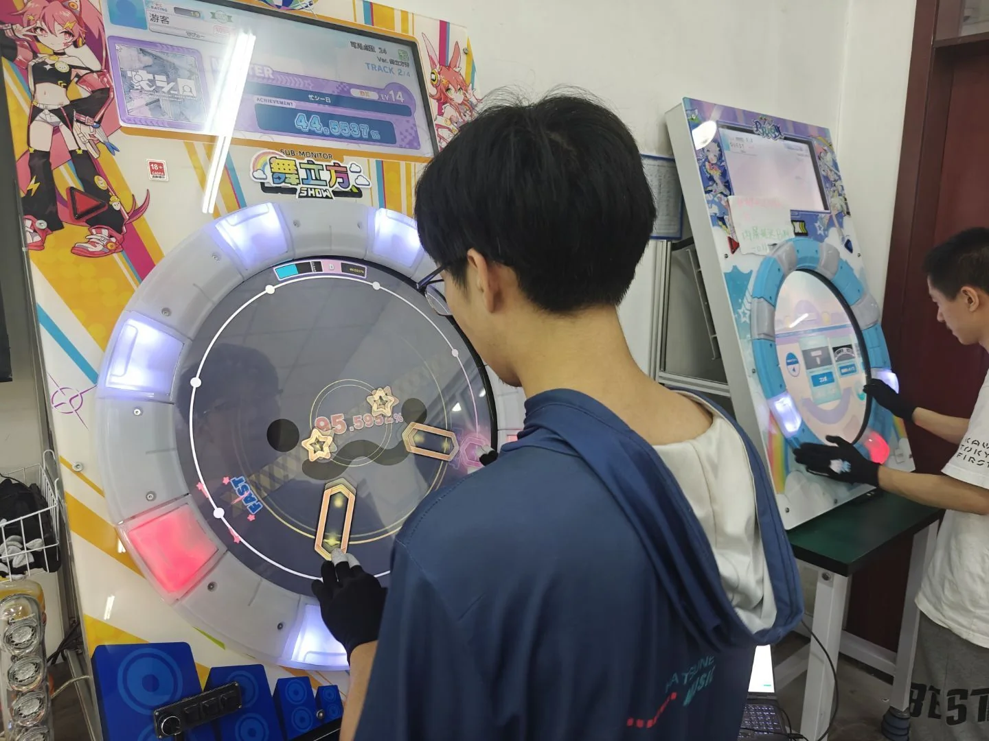 2025 夏音游大会现场的街机音游体验